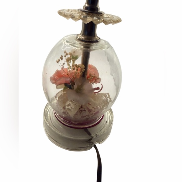 Handmade Vintage Lamps with Pink and White Flowers - Set of 2 - Picture 5 of 13